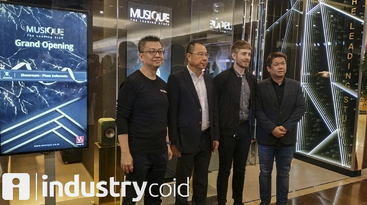 V2 Indonesia Resmi Buka MUSIQUE, Audio Retail Store Berteknologi Tinggi di Plaza Indonesia