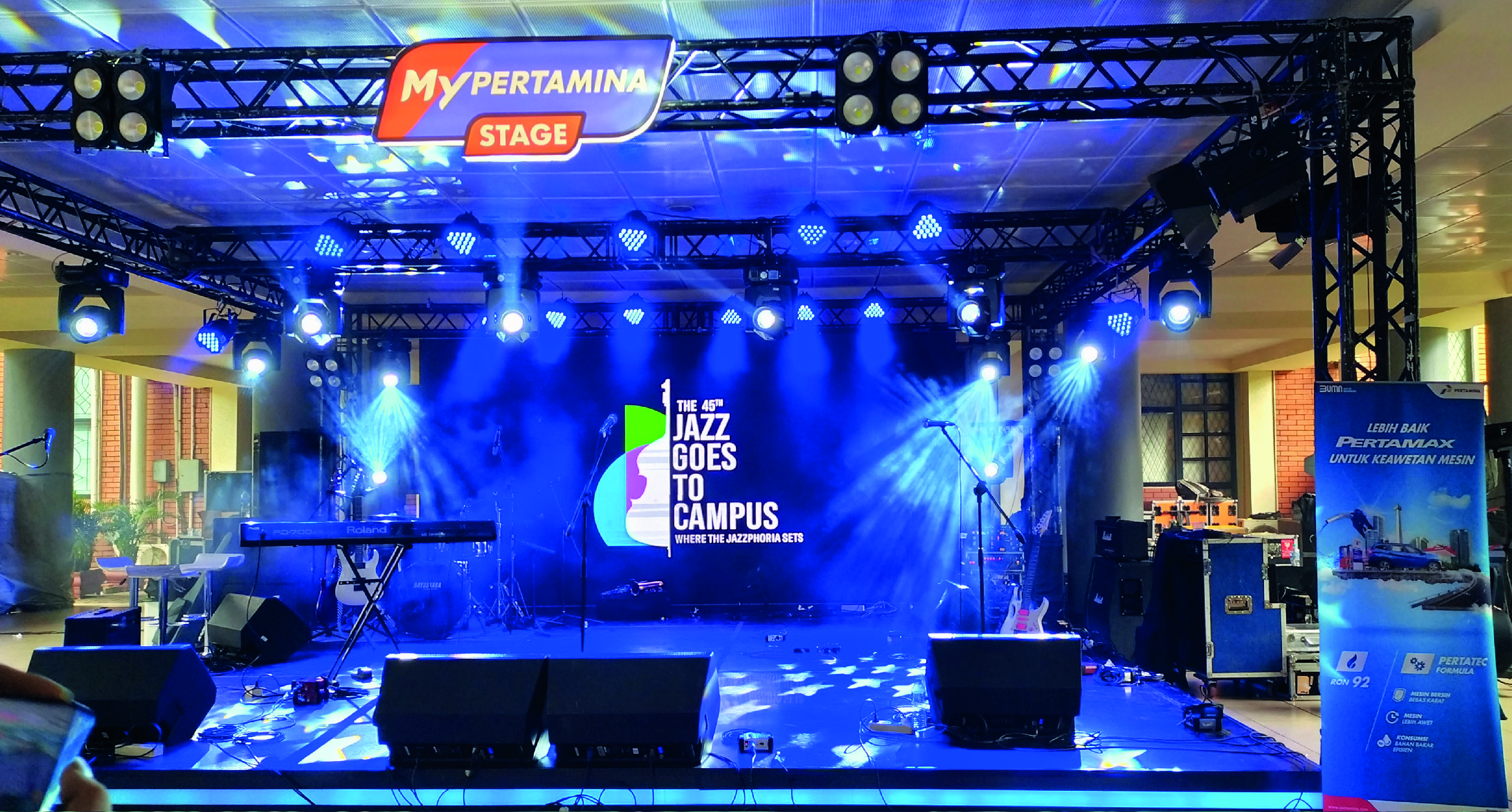 The 45th Jazz Goes to Campus